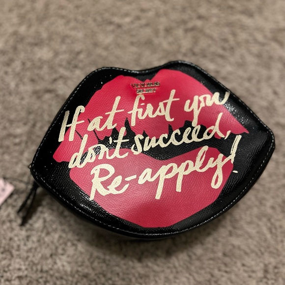 Victoria's Secret Handbags - Victoria’s Secret cosmetic bag